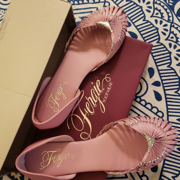 NIB Fergie purple dress sandals 9 - Picture 3 of 4